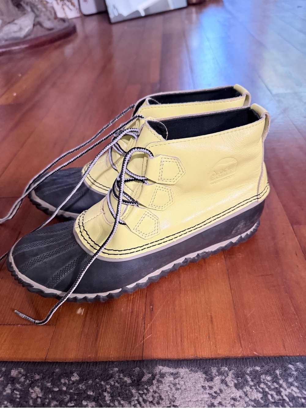 Sorel Yellow and Black Lace-Up Waterproof Winter Boots